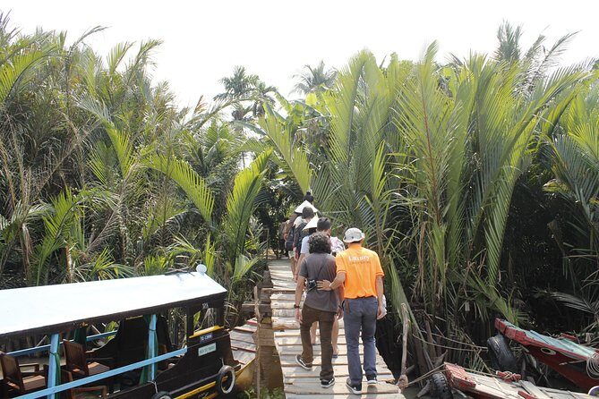 1-Day Mekong Delta Cai Rang Floating Market-Ancient House-Pancake - Group size and comfort: 20 people is the sweet spot
