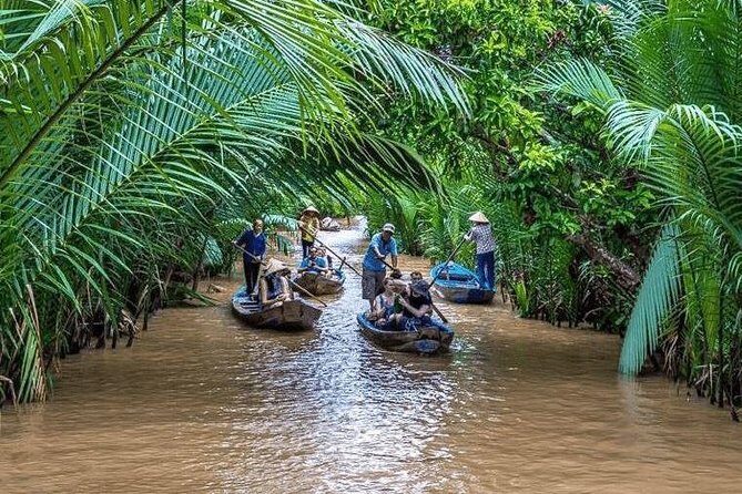 1-Day Mekong Delta Deluxe Tour: My Tho & Ben Tre (Max 10) - Lunch by the riverside: dishes, vegetarian requests, and drink strategy