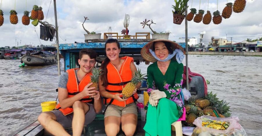 Cai Rang and Phong Dien Floating Market Explore Mekong Delta - Timing and the tide: why you return around 11:30 AM