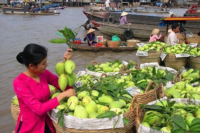 Cai Rang Floating Market & Mekong Delta 2-Day Tour from HCM City - From Ho Chi Minh City to My Tho: rice fields and Vinh Trang Pagoda