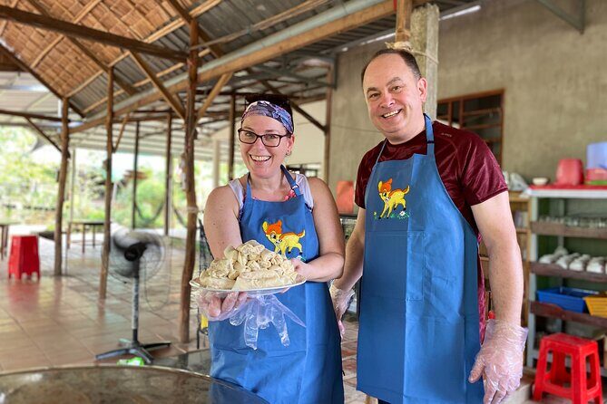 Can Tho: Cycling in Village-Fruit Garden-Experience Local Ferry - Crossing by ferry at Rạch Sung: the Mekong in miniature