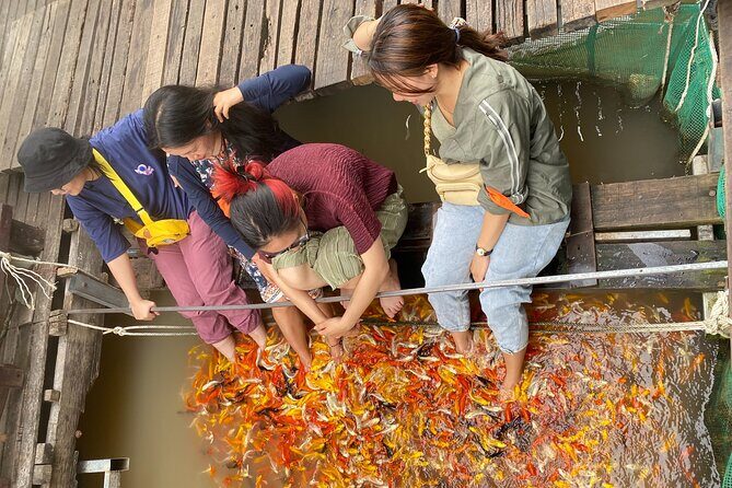 Can Tho day tour: fruit garden&floating fish farm in Son islet - Lunch at a local home, plus hammock time