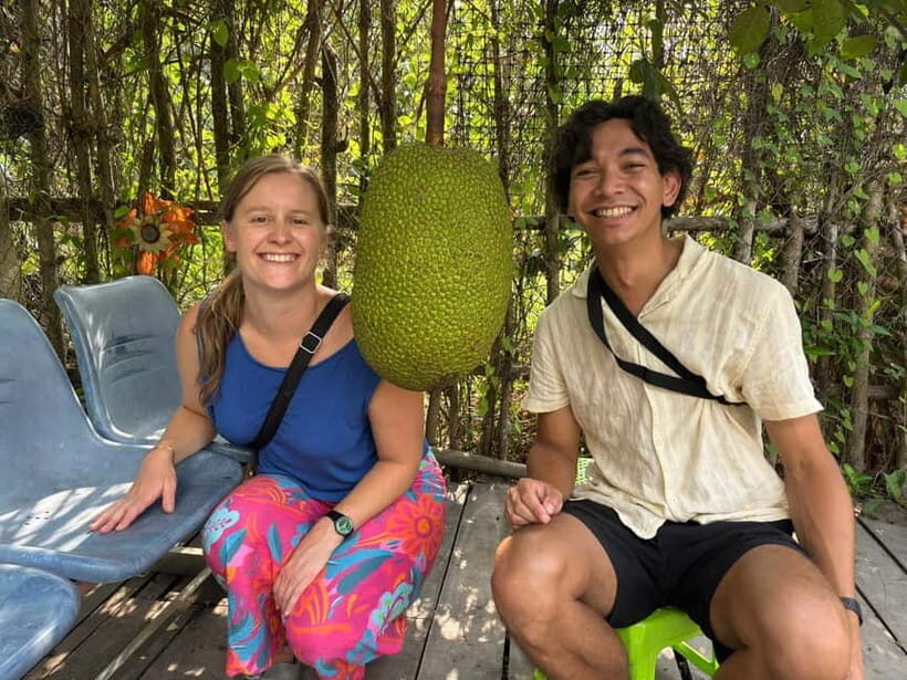 Can Tho: Floating Market, Cacao & Canals with French Guide - Meeting Point: Easy Start at Kim Long Hotel (and a Real Address)