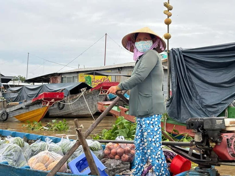 Can Tho: Floating Market, Cacao & Canals with French Guide - Cai Rang Floating Market: Big Market, Clear Explanations