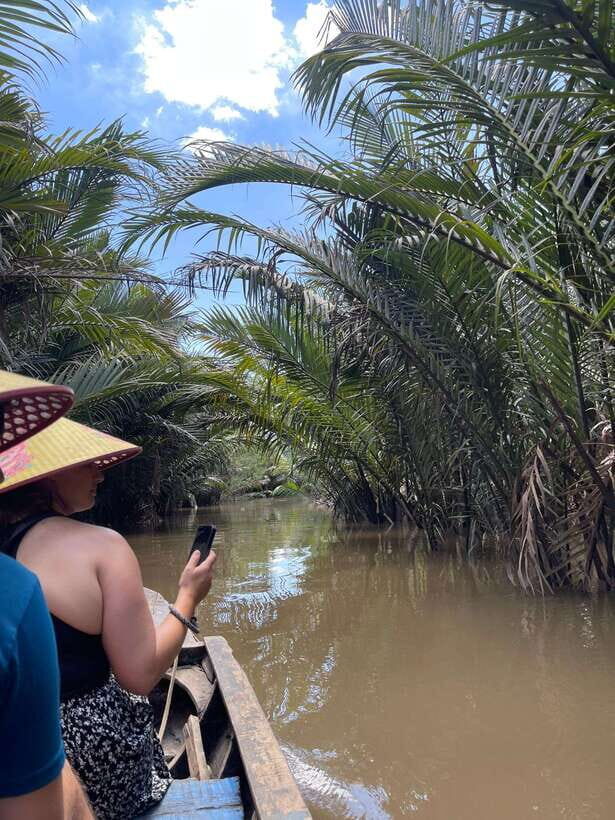 Can Tho: Floating Market, Canal, Cacao Farm & Mekong' Life - Sunrise pickup, then straight onto the river life