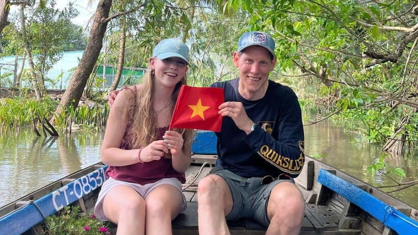 Can Tho: Floating Market explore local life, Mekong farm - Entering Cái Răng: breakfast on the floating market, not just photos