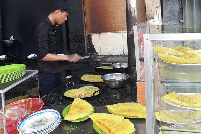 Explore Can Tho City tour combine Local Food tour - in afternoon - Ninh Kiều Quay and Ong pagoda: Can Tho’s skyline with snack momentum