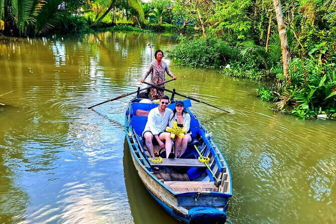 Floating Market & Hidden Canals – Small Group Morning Boat Tour - Cai Rang land market: produce, fruit, and daily snack logic