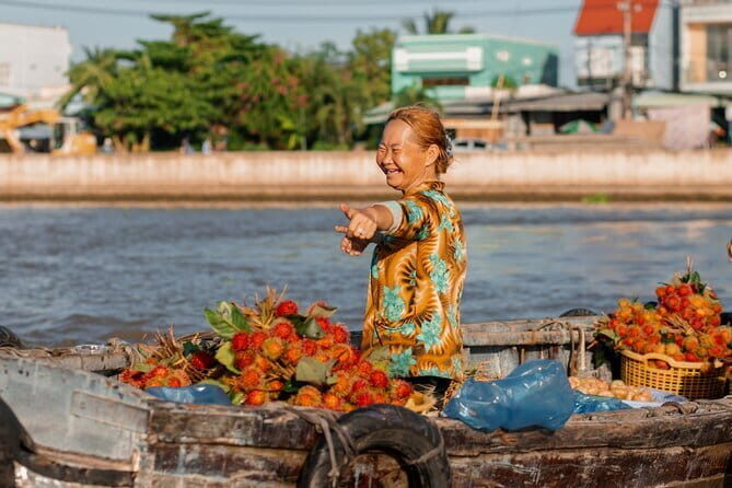 Floating Market & Hidden Canals – Small Group Morning Boat Tour - Price and value: $28 for a full morning of food plus craft