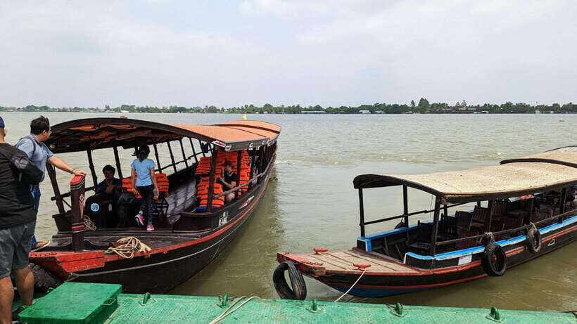 From Ho Chi Minh City: Mekong Delta Day Trip with Lunch - Vinh Trang Pagoda: Vietnamese, Khmer, Chinese in temple form