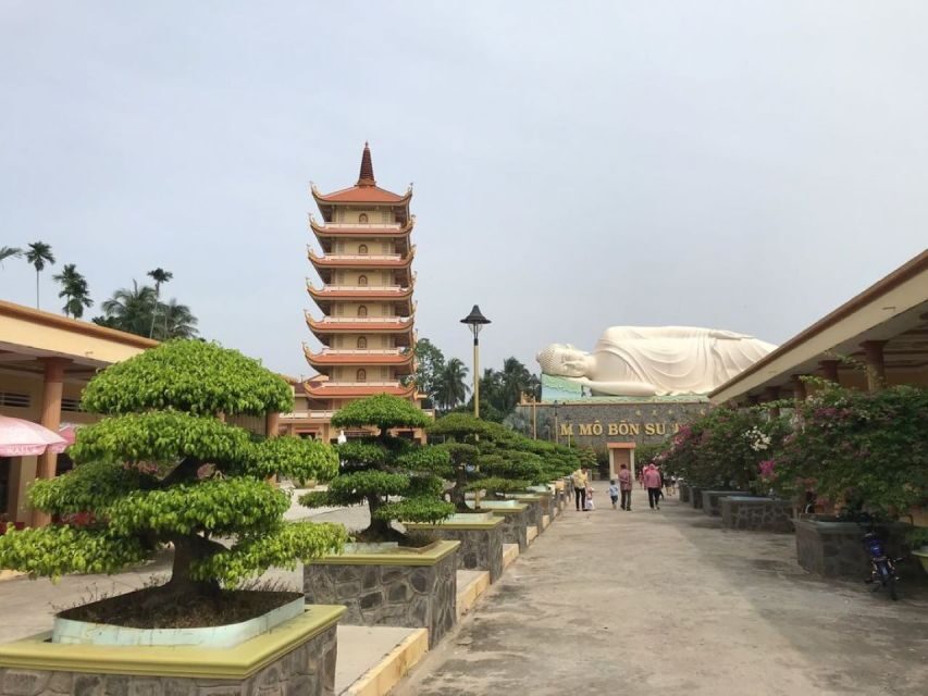 From Ho Chi Minh: Classic Mekong - My Tho, Ben Tre Full Trip - A small group makes the difference (and helps the guide shine)