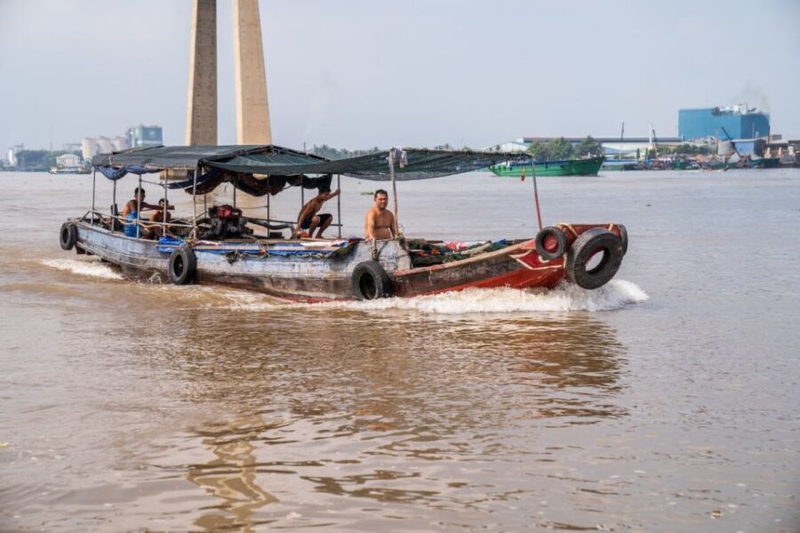 From Ho Chi Minh: Classic Mekong - My Tho, Ben Tre Full Trip - Vinh Trang pagoda: a major landmark with a calm payoff