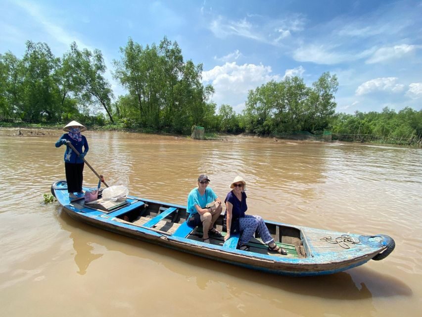 From Ho Chi Minh: Explore Vietnam's Rural Mekong Delta - The included eight-dish lunch: country flavors, careful presentation