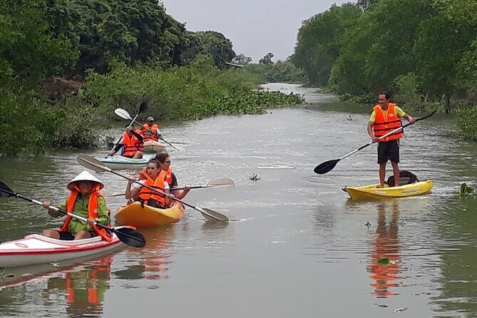 Full Day Experience Mekong River Life By Kayak & Boat. - Lunch at a Local Restaurant and the Wet Market Walk
