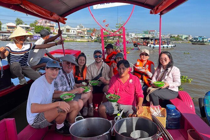 HCMC: Can Tho Floating Market - Son Islet 1-Day Mekong Delta Tour - Cai Rang Floating Market: boat breakfast and what you should actually watch for