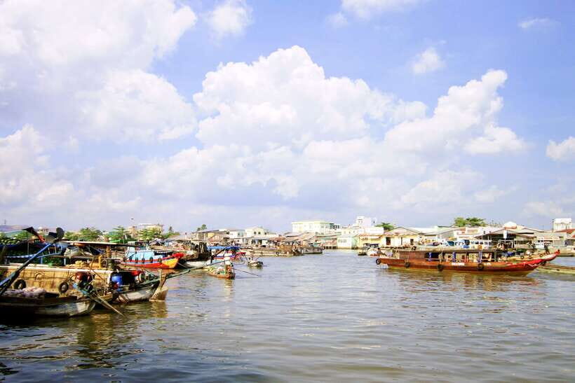 Ho Chi Minh: 3-Day Mekong Delta & Optional Exit to PhnomPenh - Day 3 floating villages and the optional exit to Phnom Penh