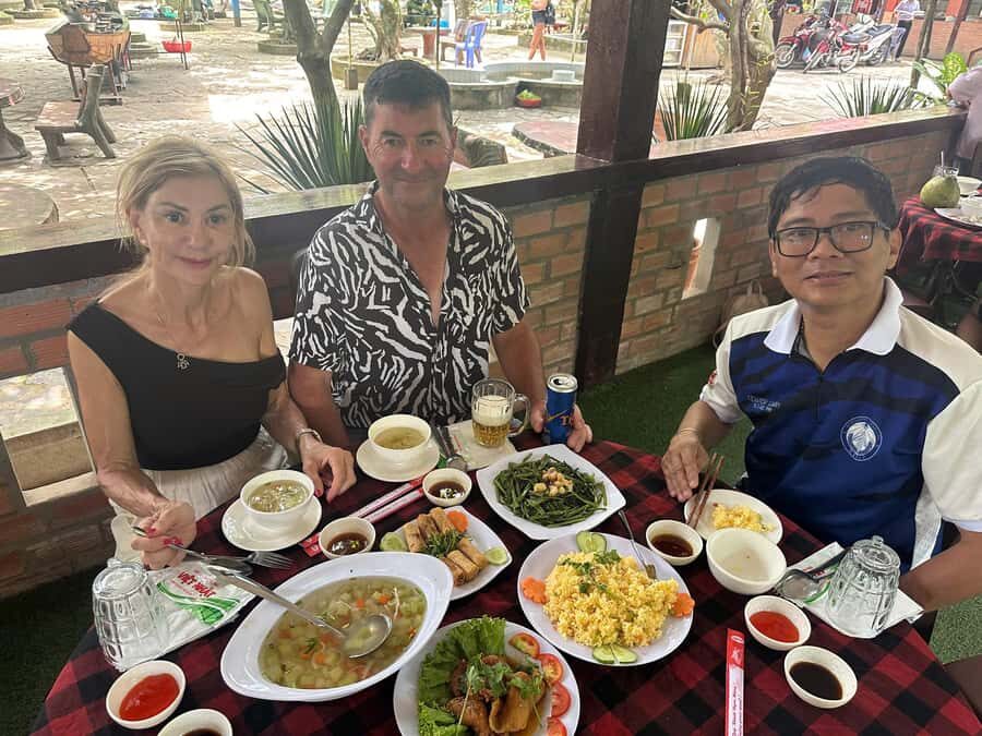Ho Chi Minh: Adventurous Mekong Delta Full Day Tour - Don Ca Tai Tu: Southern folk music with an audience-friendly payoff