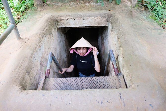 Ho Chi Minh: Best Seller of Cu Chi Tunnel & Mekong Delta Cruise - Rowboat canals and Coconut Island: the part that feels quietly special