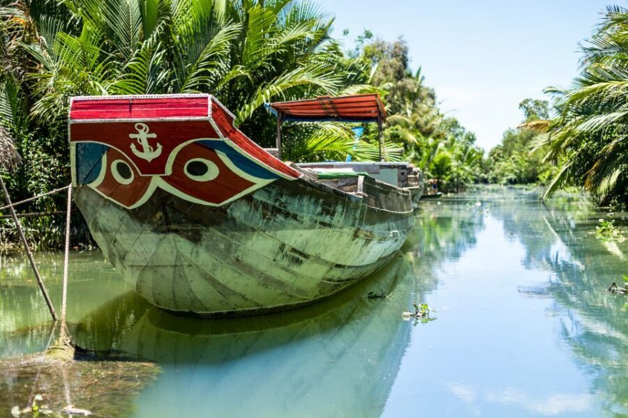 Ho Chi Minh City: Mekong Delta Full-Day Speedboat Tour - Homestead time: coconuts, Mekong whisky, and a pause from the schedule