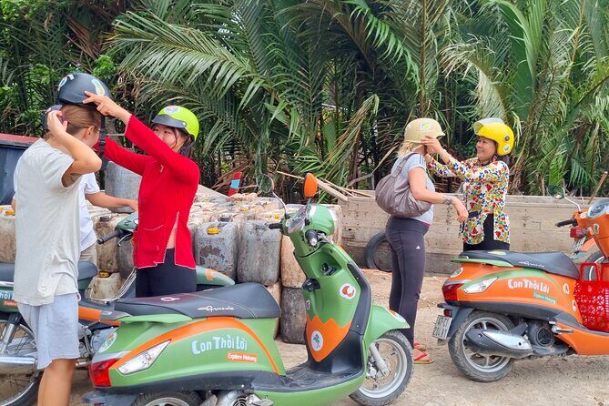 Mekong River Relaxing Sail boat cruise to Coconut Canals (1.5HRS) - The small-group format: why max 8 people matters on the water