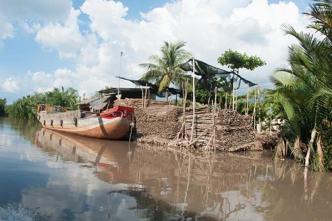 Private Cu Chi Tunnels & Mekong Delta 1 Day Tour - Lunch, boat-time snacks, and what’s included