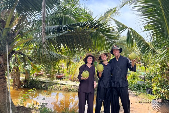 PRIVATE Mekong Delta 1 Day with Kayaking, Biking & Cooking - The drive to My Tho and Ben Tre: where the day gains momentum