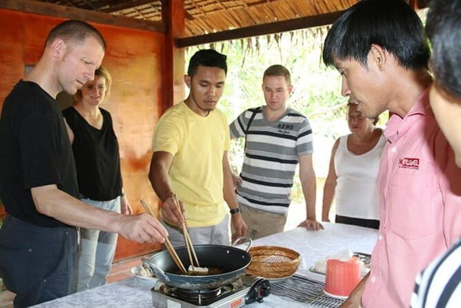 Private Mekong Delta tour to Cai Be – Tan Phong island full day - Cái Bè floating market: trading that shaped daily life