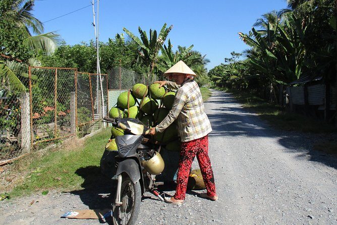 Two -day Journey Off the Beaten Path for a True Mekong Adventure - Day 1 in Tien Giang: cycling and kayaking with a homestay night