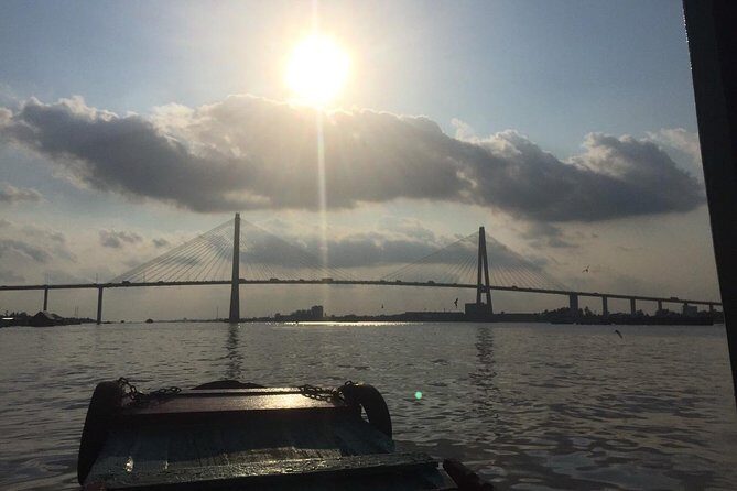 VIP Tour Cuchi Tunnels & Mekong Delta Cruise Full Day Group 12pax - Small-group reality: max 12 travelers feels different